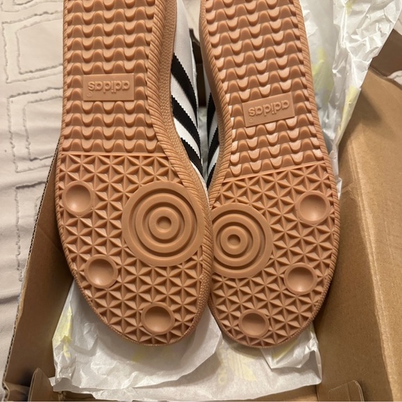 adidas Classic Samba Mary Jane Sneakers in Cloud White/Alumina/Core Black NWT - Picture 10 of 15